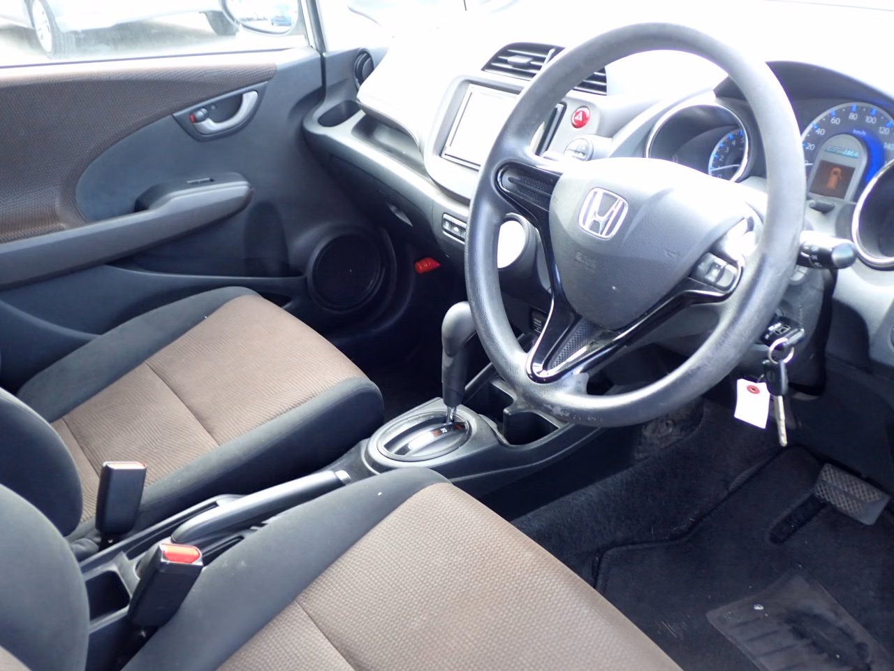 HONDA FIT SHUTTLE
