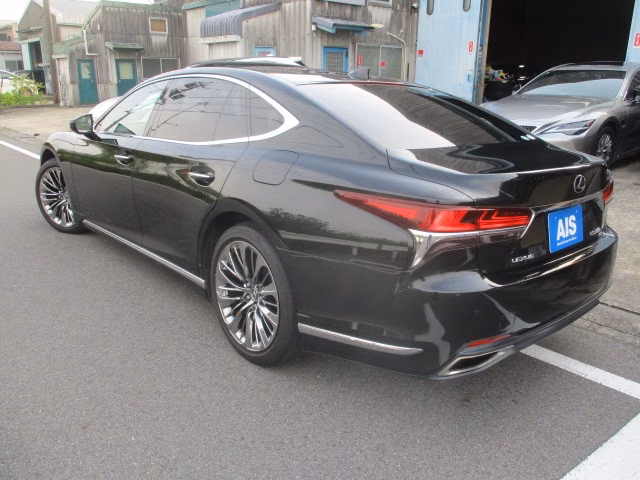 Lexus LS500