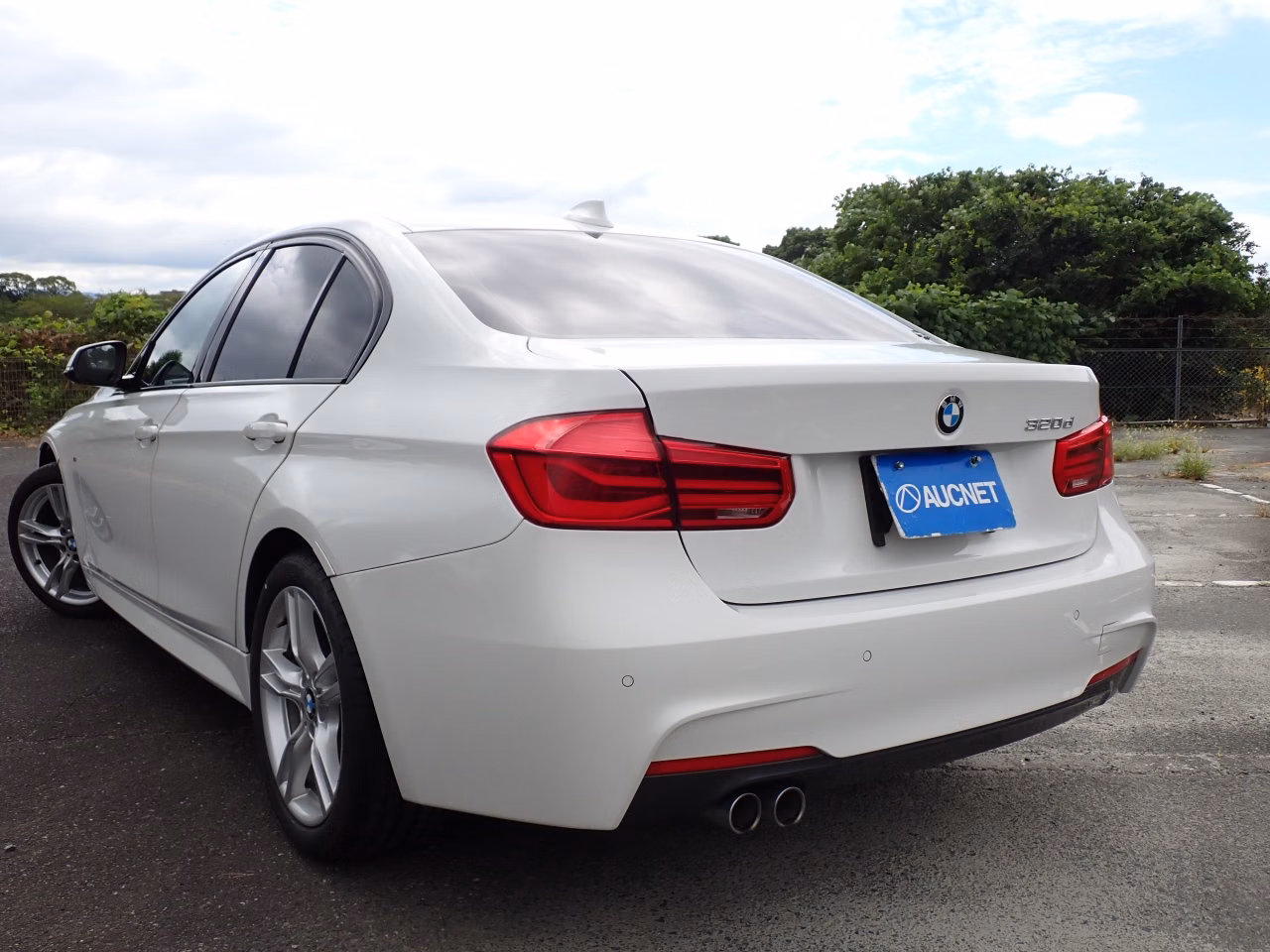 BMW 3-SERIES