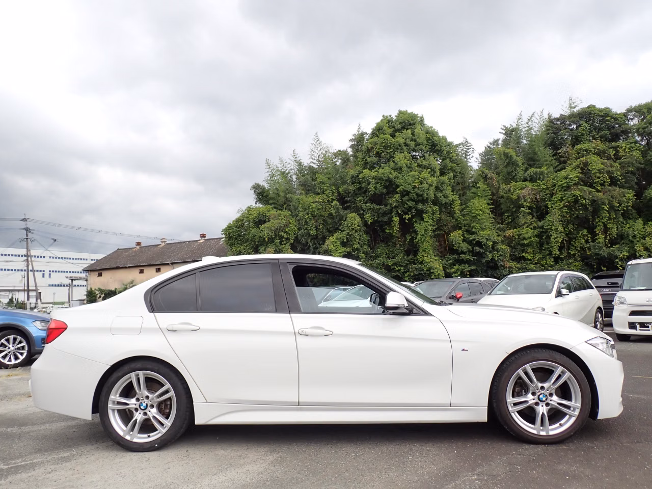 BMW 3-SERIES
