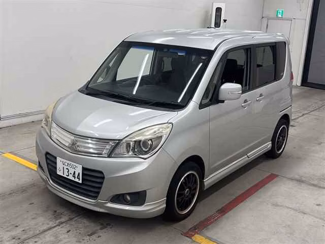 Mitsubishi Delica D:2