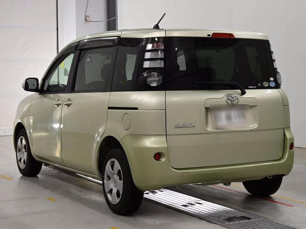 TOYOTA SIENTA