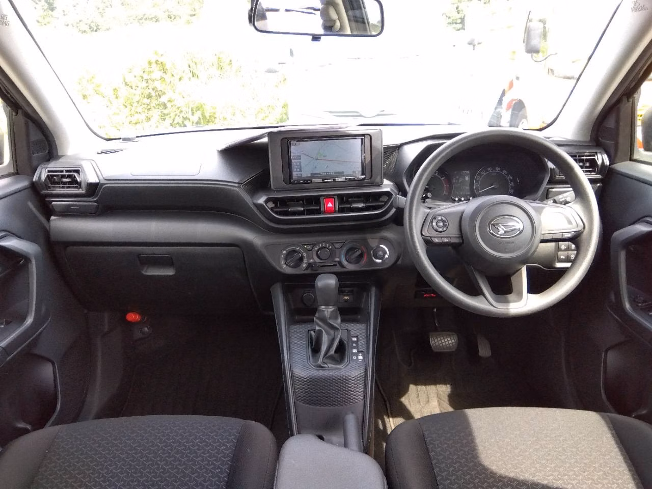 DAIHATSU ROCKY