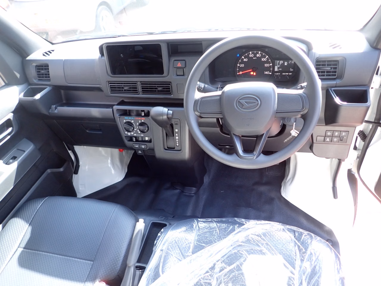 DAIHATSU ATRAI