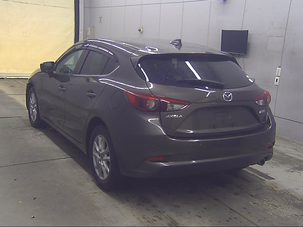 MAZDA AXELA