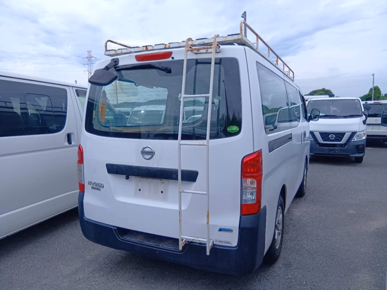 NISSAN NV350 CARAVAN