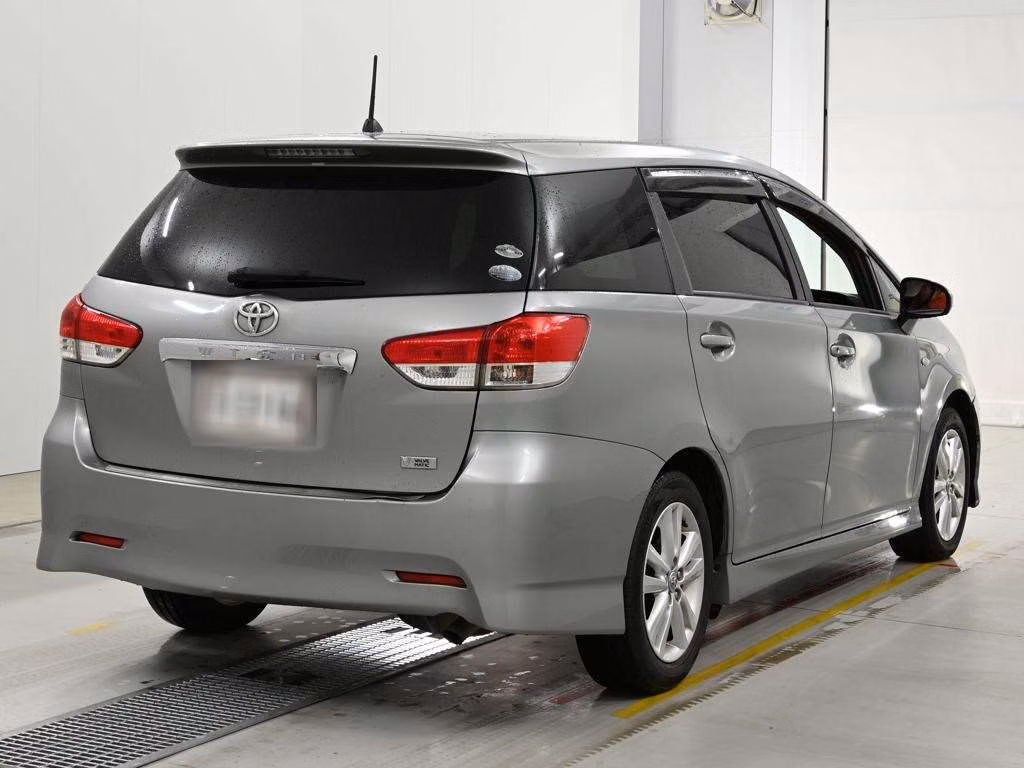 TOYOTA WISH