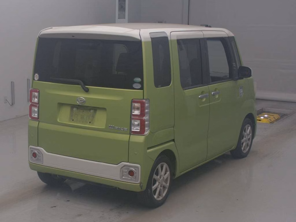 DAIHATSU WAKE