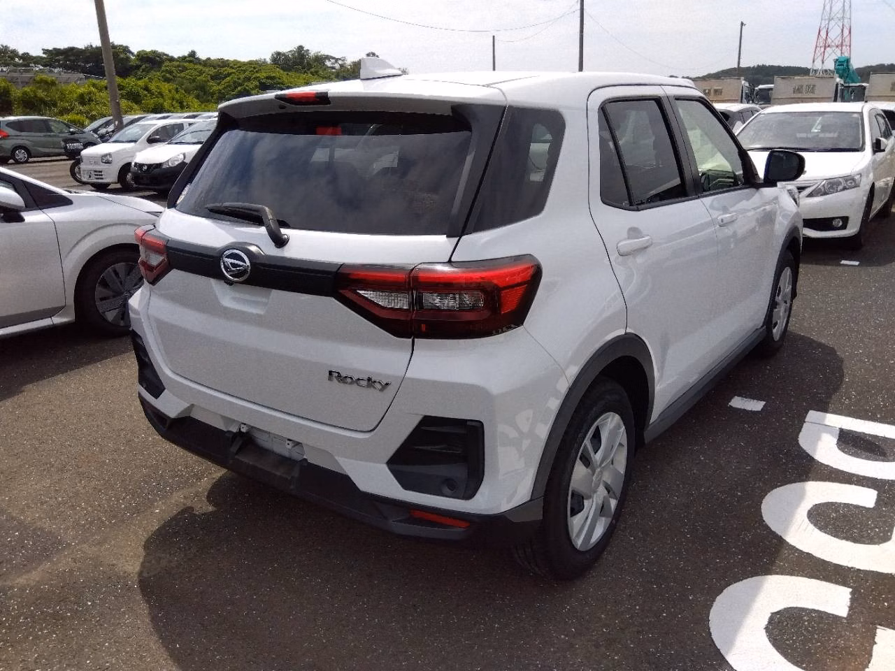 DAIHATSU ROCKY