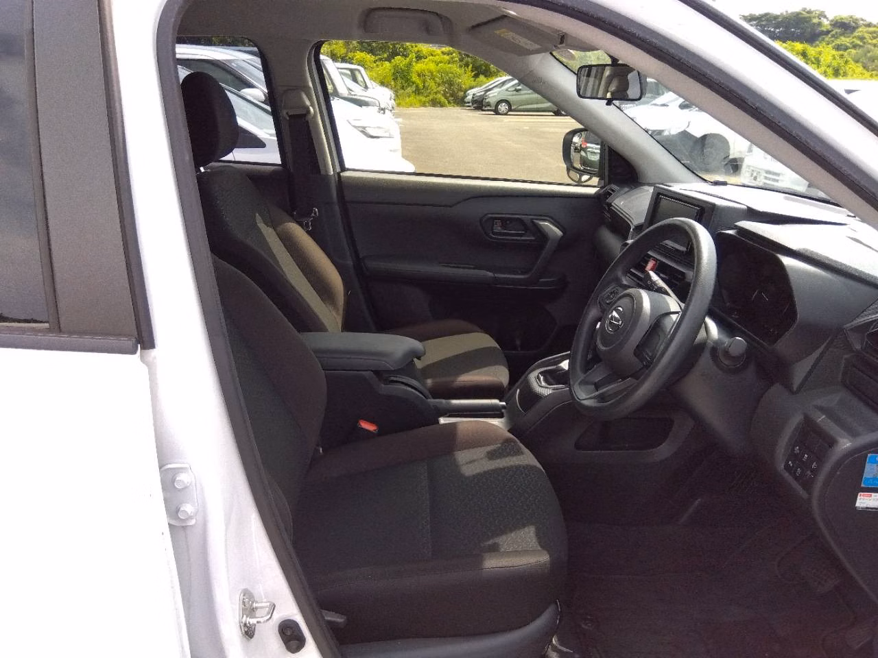 DAIHATSU ROCKY