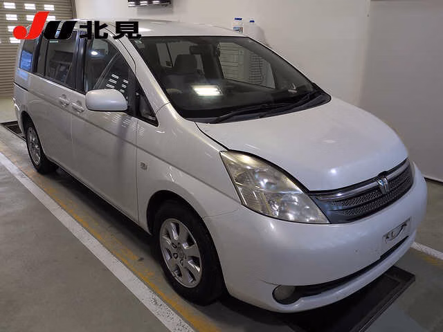 TOYOTA ISIS