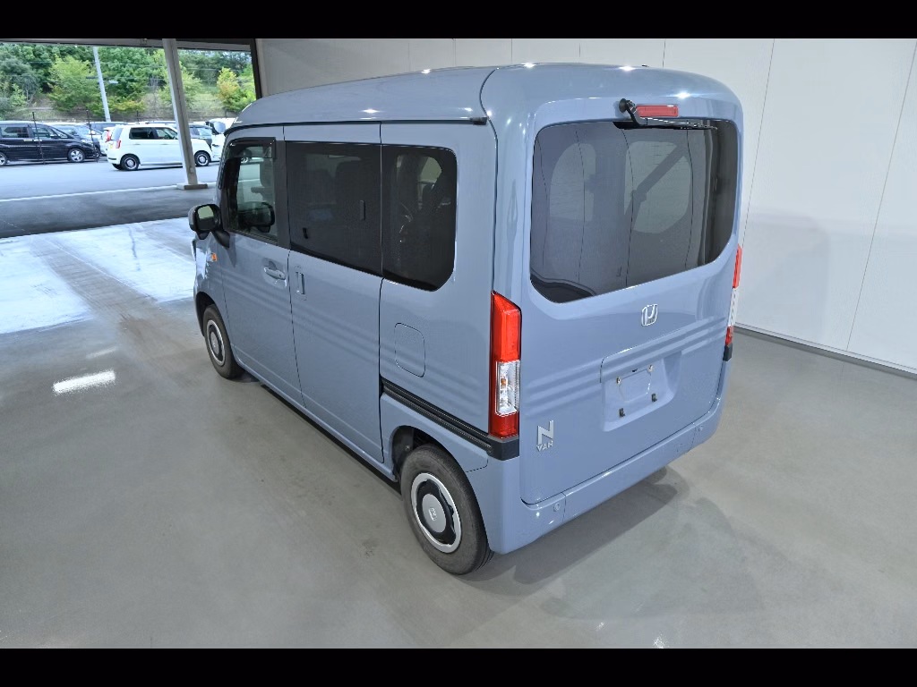 HONDA N-VAN