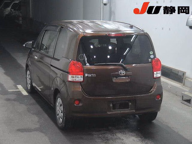 TOYOTA PORTE