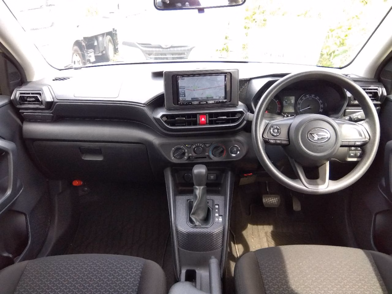 DAIHATSU ROCKY