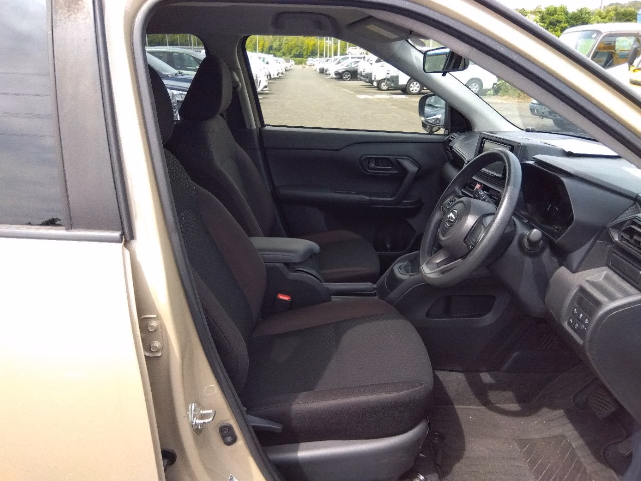 DAIHATSU ROCKY