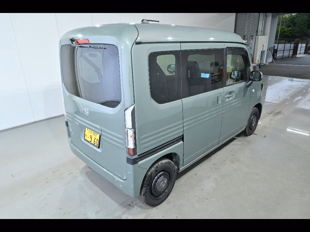 HONDA N-VAN