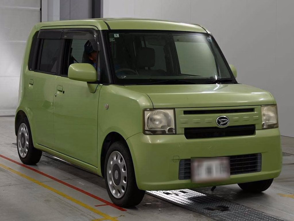 DAIHATSU MOVE CONTE