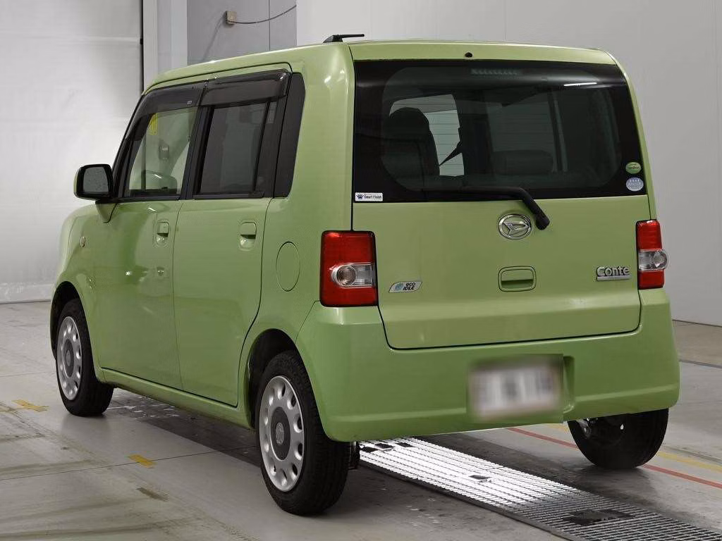 DAIHATSU MOVE CONTE