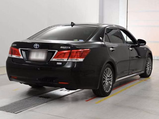 Toyota Crown Majesta