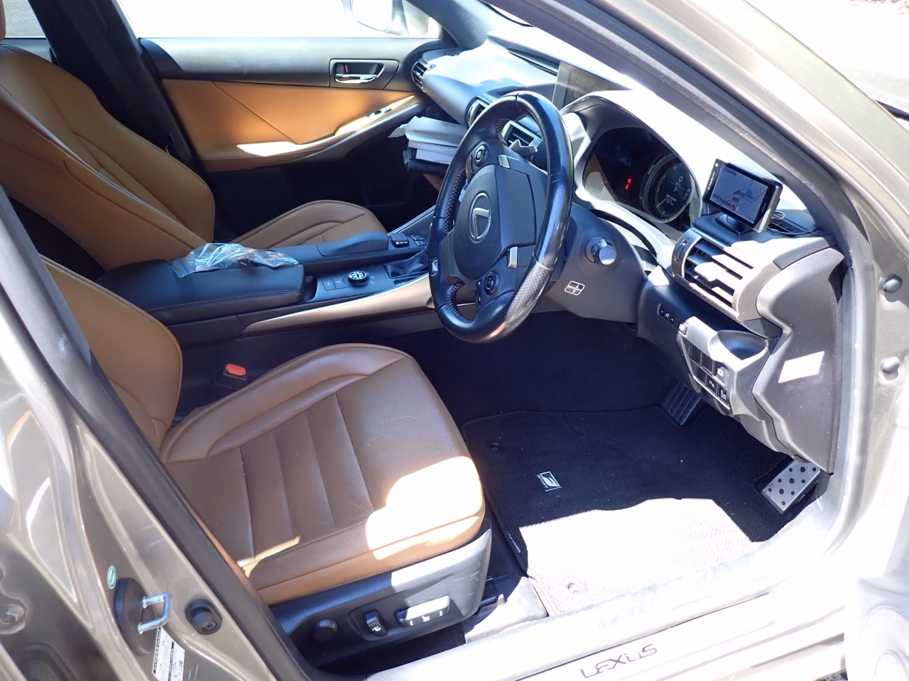 LEXUS IS350