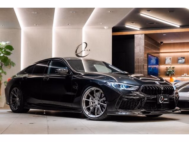 BMW M8