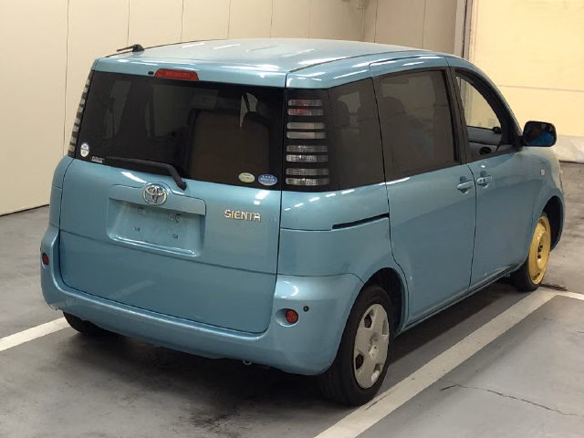 TOYOTA SIENTA