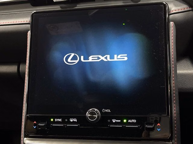 Lexus LBX