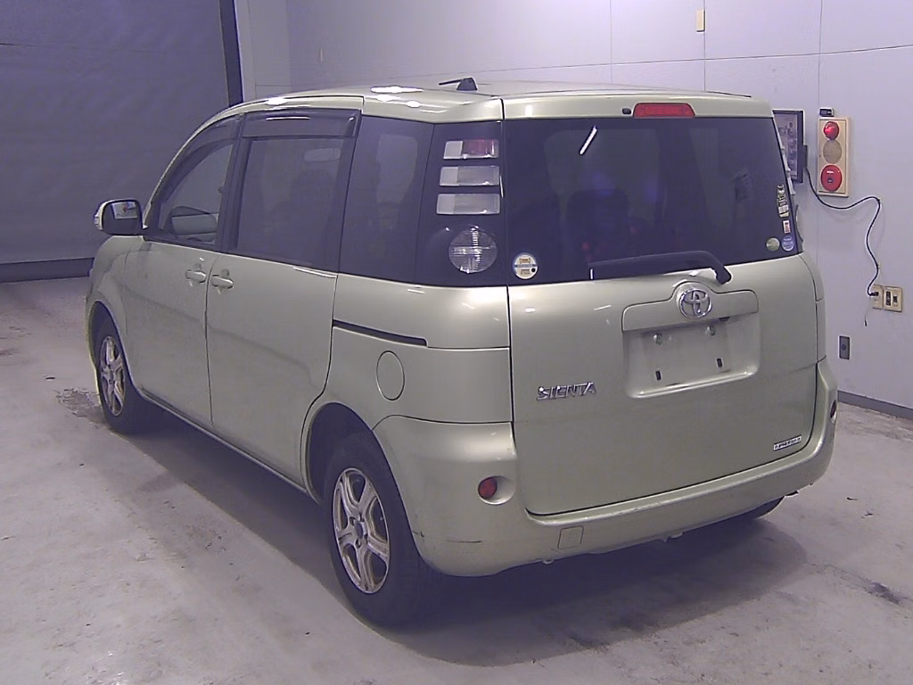 TOYOTA SIENTA