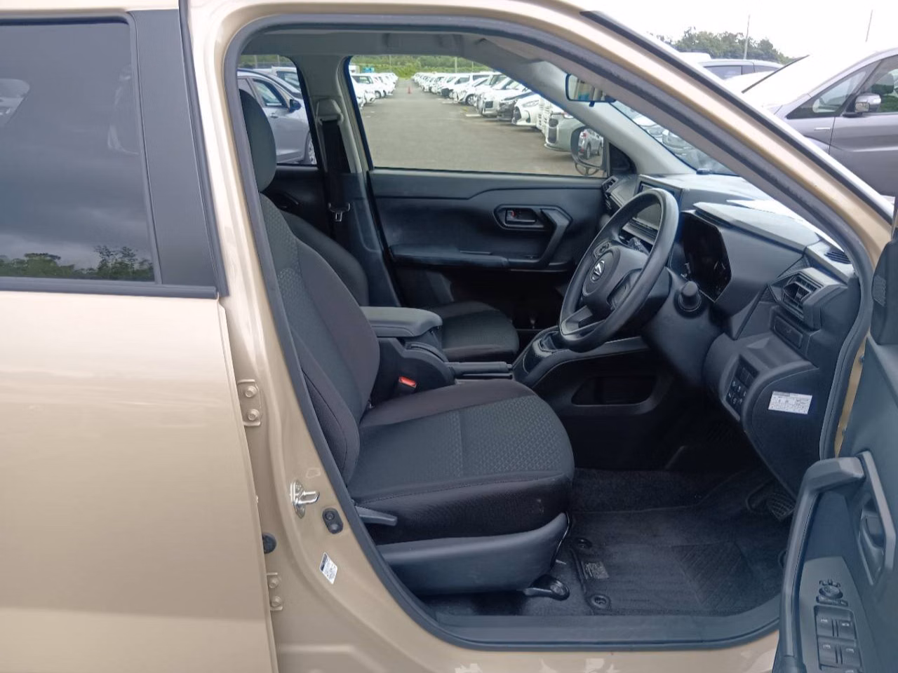 DAIHATSU ROCKY