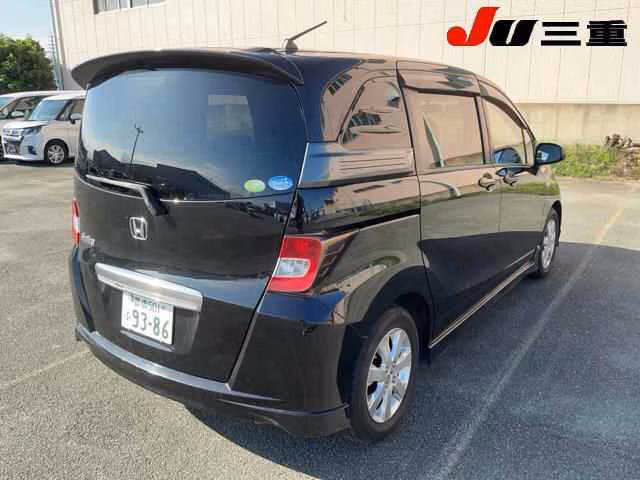 HONDA FREED SPIKE