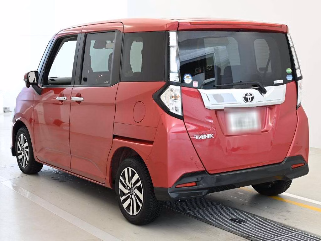 TOYOTA TANK