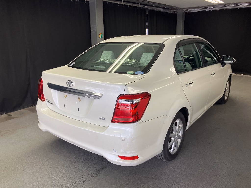 TOYOTA COROLLA AXIO