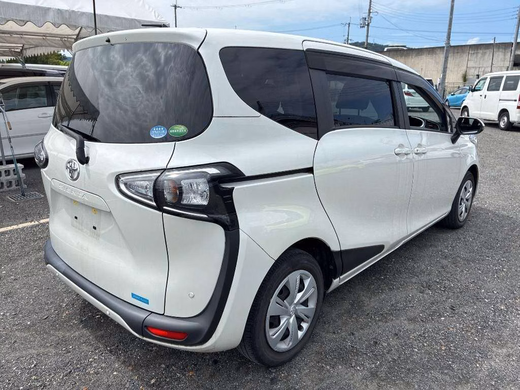 TOYOTA SIENTA
