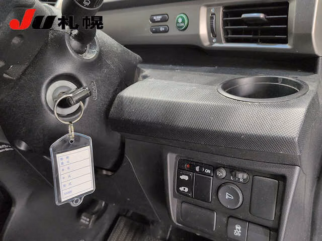 HONDA FREED SPIKE