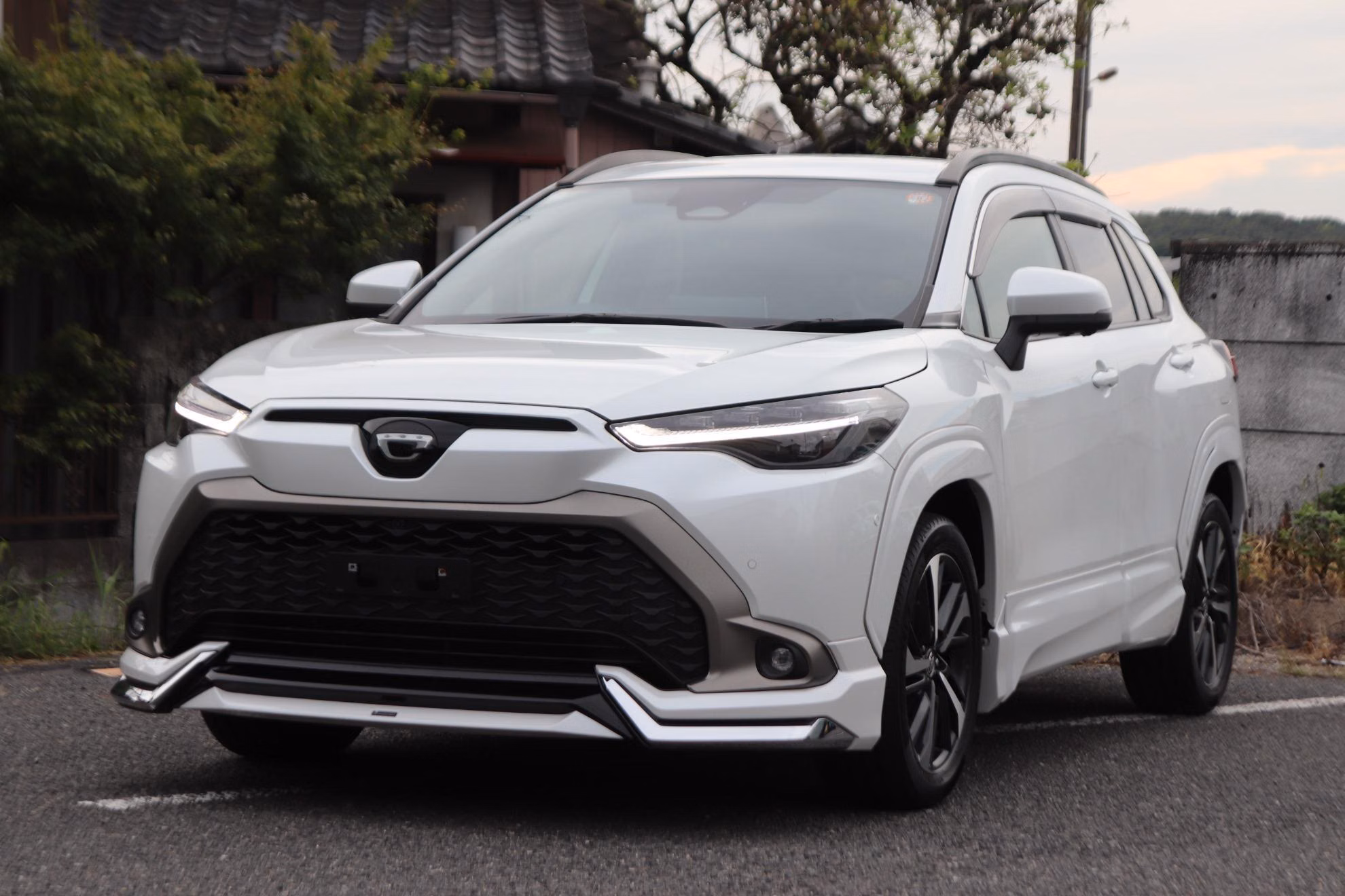 TOYOTA COROLLA CROSS
