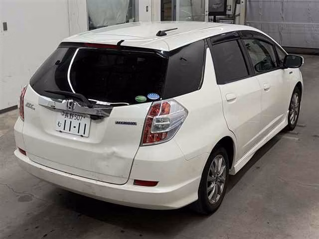 HONDA FIT SHUTTLE