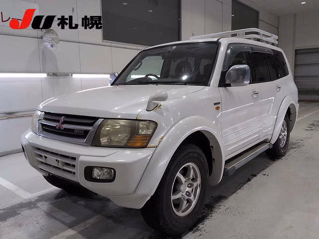 MITSUBISHI PAJERO