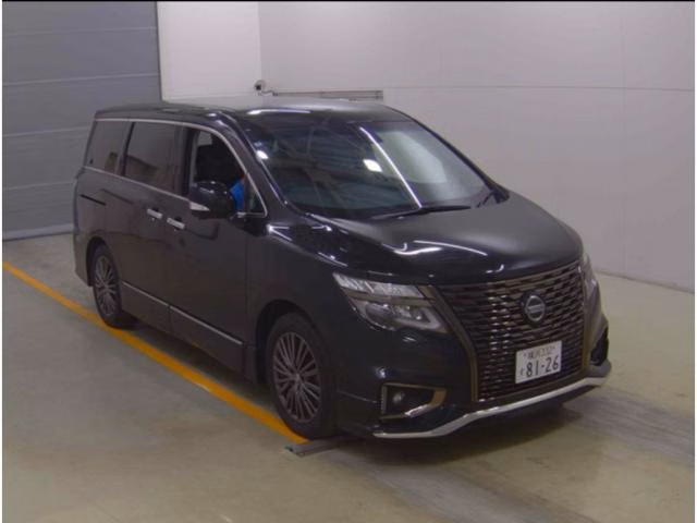 NISSAN ELGRAND