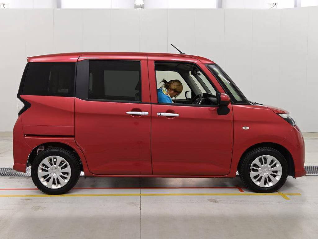 TOYOTA TANK