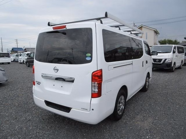NISSAN NV350 CARAVAN
