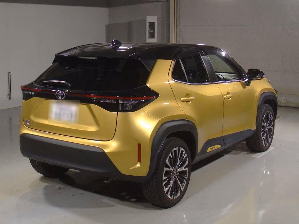TOYOTA YARIS CROSS