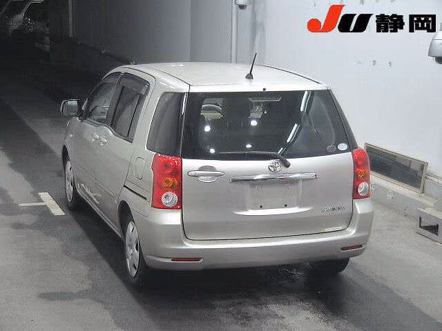 TOYOTA RAUM