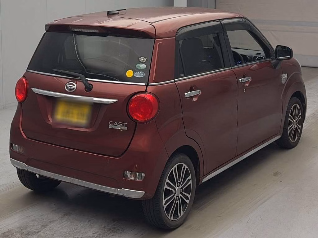 DAIHATSU CAST