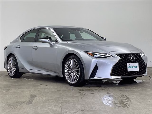 Lexus IS300h
