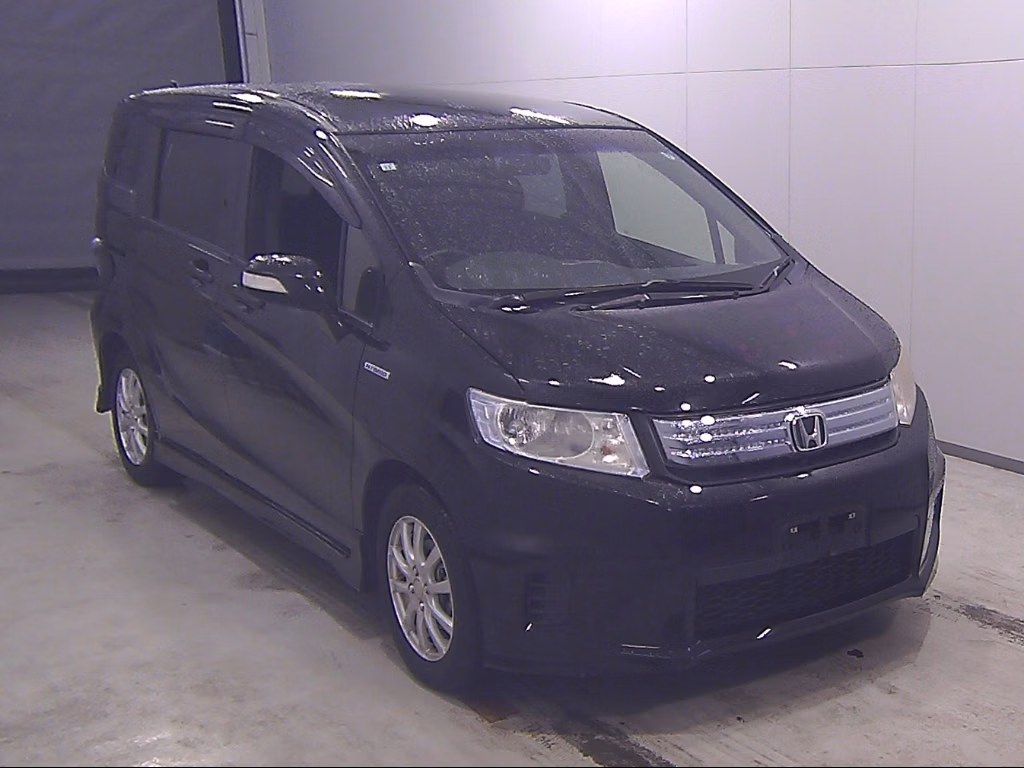 HONDA FREED SPIKE