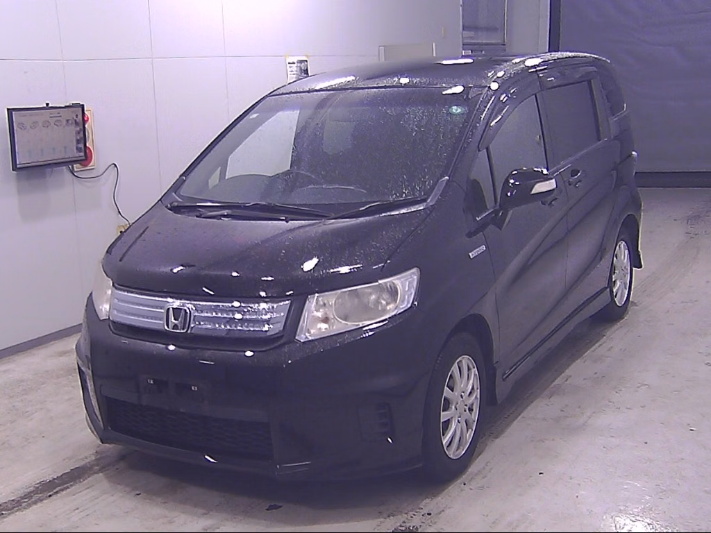 HONDA FREED SPIKE