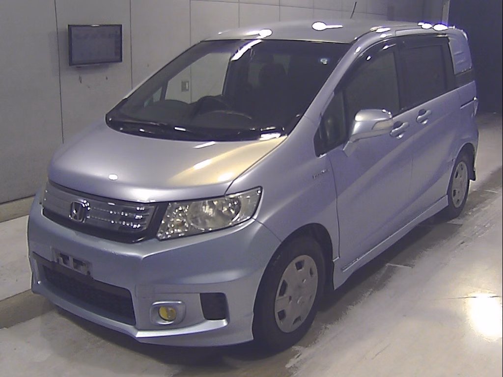 HONDA FREED SPIKE