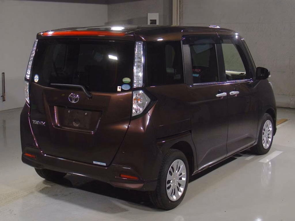 TOYOTA TANK