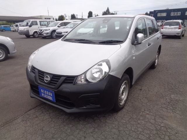 Nissan AD