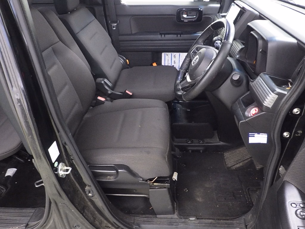 HONDA N-VAN